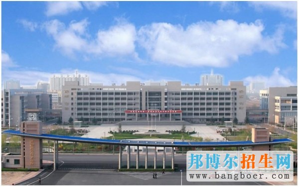 德州職業(yè)技術(shù)學院校園一角8648