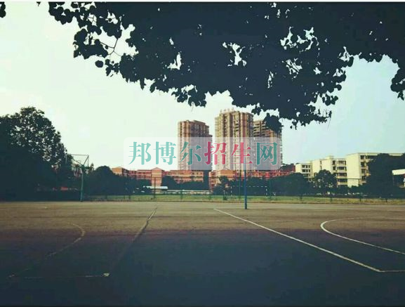 四川省信息通信學(xué)校2016年報(bào)名條件、招生對(duì)象