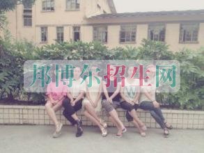 遵義市旅游學(xué)校2016年報(bào)名條件、招生對(duì)象