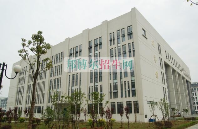 中?？即髮：每紗? width=