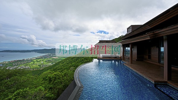 環(huán)境藝術(shù)設(shè)計專業(yè)學校好不好