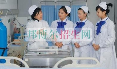 中?？谇会t(yī)學(xué)考大專