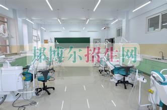 中?？谇会t(yī)學(xué)怎么考大專