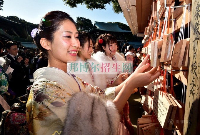 成都有什么好的導(dǎo)游學校