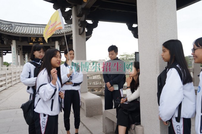 成都導游學校哪個好
