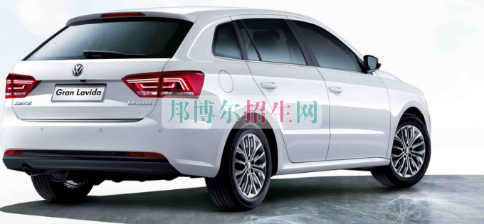 成都有哪些有汽車服務(wù)與營銷的大專院校
