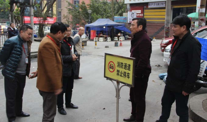 瀘州市工業(yè)技工學(xué)校開(kāi)展校園安全大檢查凈化校園安全環(huán)境