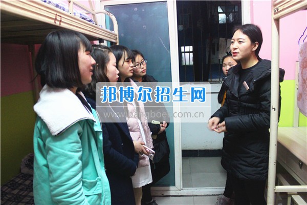 成都希望幼師學校是責任？更是一種愛！
