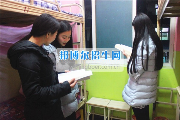 成都希望幼師學校是責任？更是一種愛！