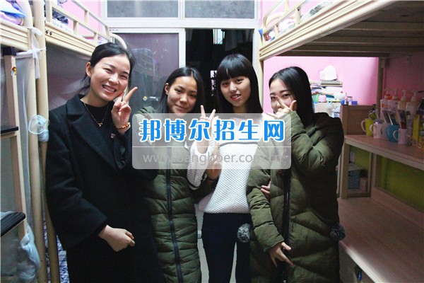 成都希望幼師學校是責任？更是一種愛！