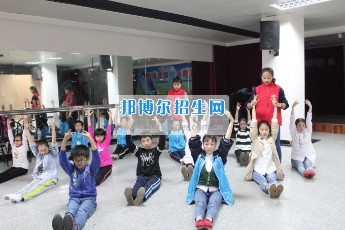 川南幼兒師范高等?？茖W(xué)校先進組織