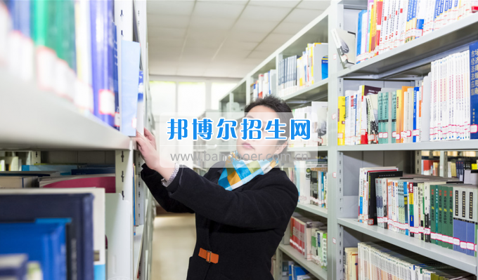 重慶海聯職業(yè)技術學院引導學生做有內涵的花瓶