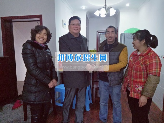 重慶航天職業(yè)技術(shù)學(xué)院關(guān)心學(xué)生生活、關(guān)注學(xué)生成長(zhǎng)