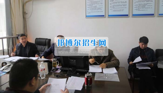四川省古藺縣職業(yè)高級(jí)中學(xué)校集智匯力，全力推進(jìn)依法治校
