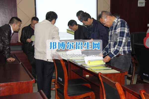 四川省德陽市師培機構負責人來重慶市江津區(qū)師范進修學校考察教師教育工作