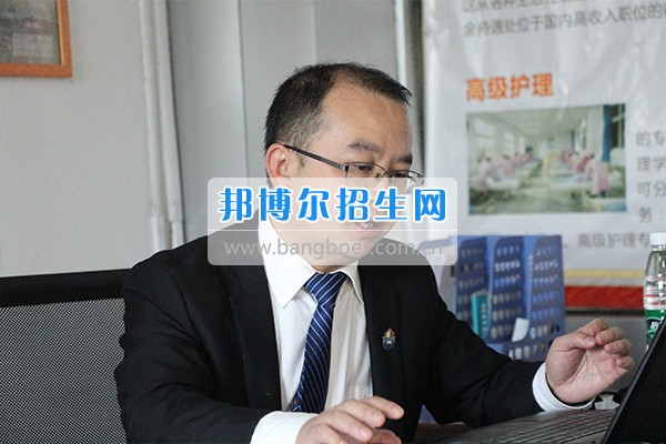 成都希望航空職業(yè)學校大學生創(chuàng)業(yè)孵化示范基地通過初審