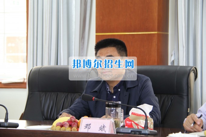 團市委領(lǐng)導(dǎo)來四川汽車職業(yè)技術(shù)學(xué)院調(diào)研工作