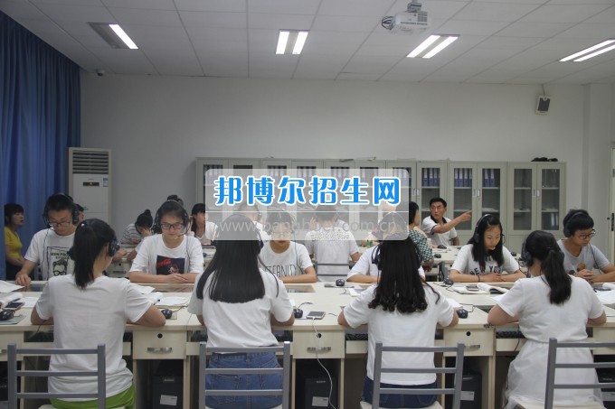 四川財經職業(yè)學院信息化課堂教學比賽決賽順利舉行