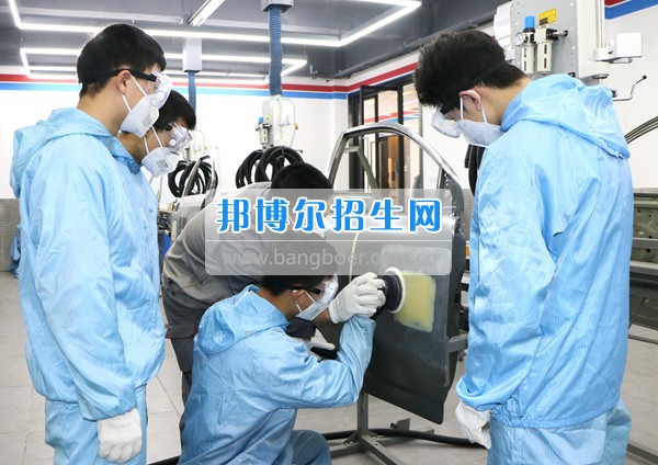 高考容易就業(yè)難，掌握技術是王道