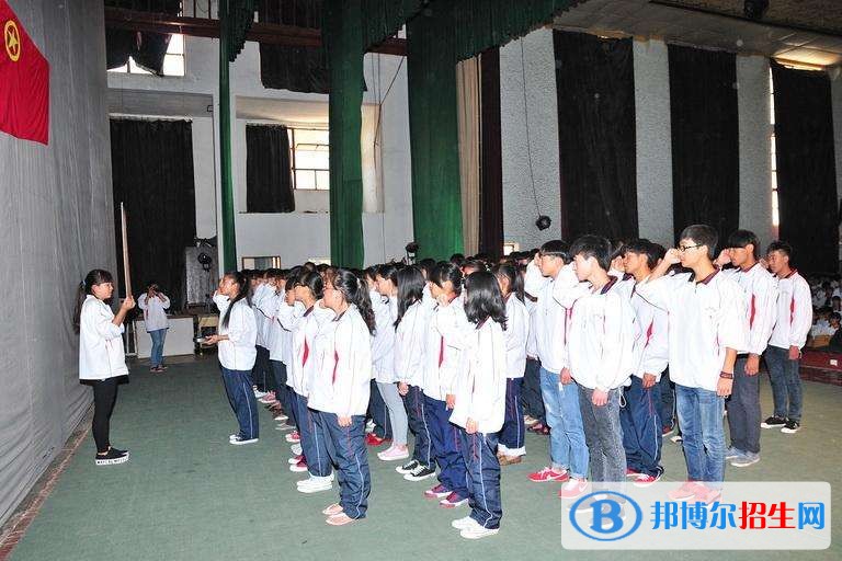 紅河州財(cái)經(jīng)學(xué)校2018年報(bào)名條件、招生對(duì)象