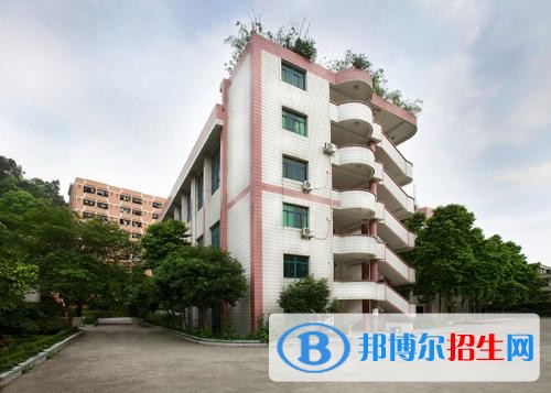 重慶市南丁衛(wèi)生職業(yè)學(xué)校2018年報名條件、招生對象