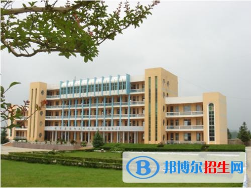 丹寨縣中等職業(yè)技術學校招生辦聯(lián)系電話