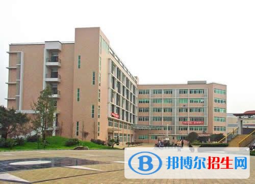成都思達(dá)迪職業(yè)技術(shù)學(xué)校2018年報(bào)名條件、招生對(duì)象