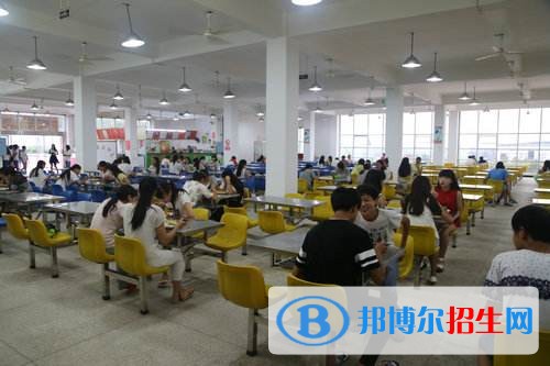 瀘州江南職業(yè)中學(xué)宿舍條件