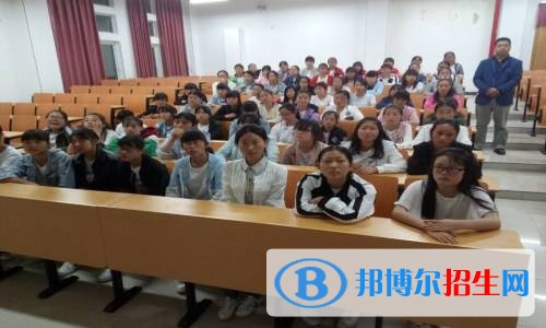 青川縣職業(yè)高級中學2018年報名條件、招生對象
