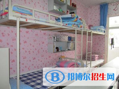 四川省成都市財貿(mào)職業(yè)高級中學宿舍條件