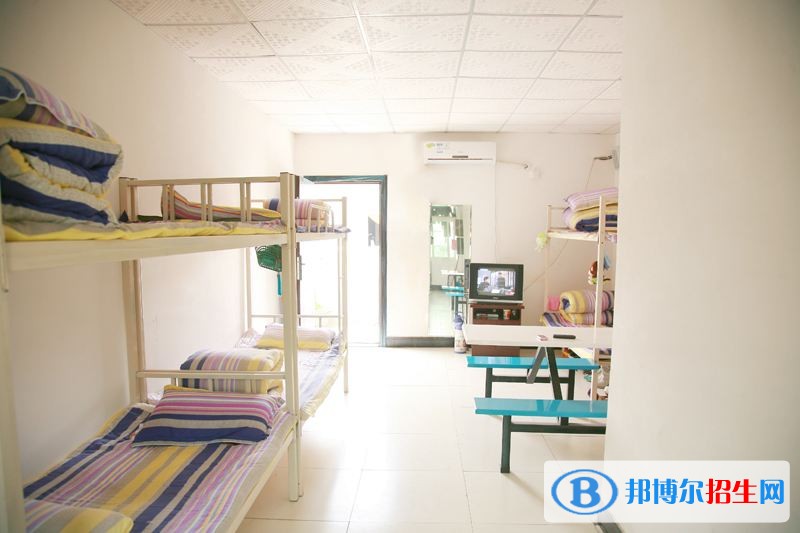 達州工貿(mào)職業(yè)技術(shù)學校宿舍條件