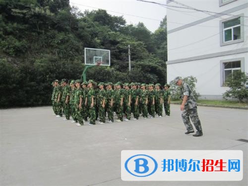 樂(lè)山市金盾職業(yè)學(xué)校2018年報(bào)名條件、招生對(duì)象