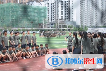 樂山市現(xiàn)代經(jīng)濟(jì)管理學(xué)校2018年報(bào)名條件、招生對(duì)象