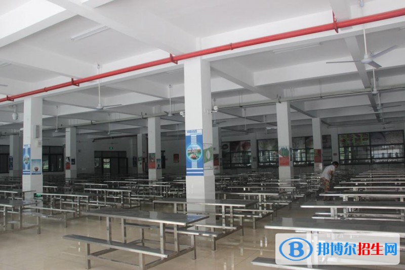 陜西省高新技術(shù)學(xué)校宿舍條件