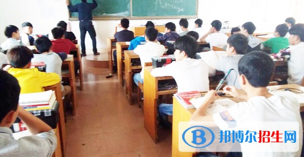 石家莊曙光中等專業(yè)學(xué)校2018年報名條件、招生對象