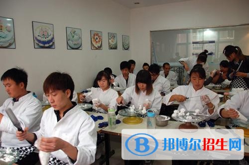 石家莊新燕春技工學(xué)校