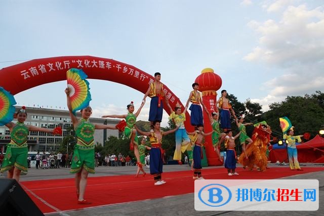 云南文化藝術(shù)職業(yè)學(xué)院2019年單招錄取分?jǐn)?shù)線