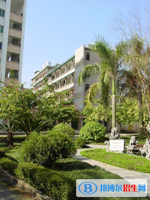 東營商業(yè)技工學(xué)校專業(yè)有哪些