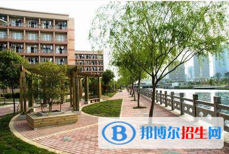 重慶醫(yī)藥高等專科學(xué)校單招報(bào)名條件
