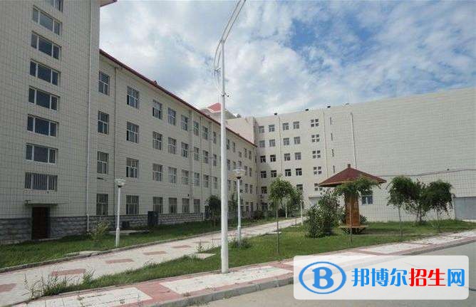 重慶醫(yī)藥高等專科學(xué)校單招報(bào)名時(shí)間