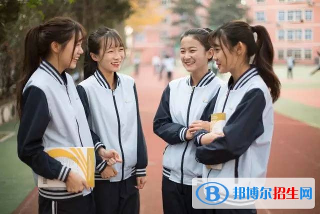 青島商務(wù)學(xué)校2018年報名條件、招生對象