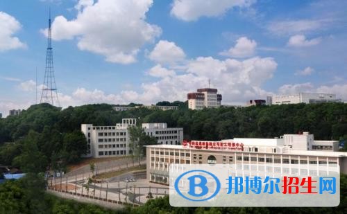 重慶沒有高中畢業(yè)證可以讀中專學校嗎