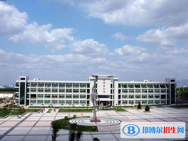 濟(jì)南職業(yè)學(xué)院?jiǎn)握袌?bào)名條件