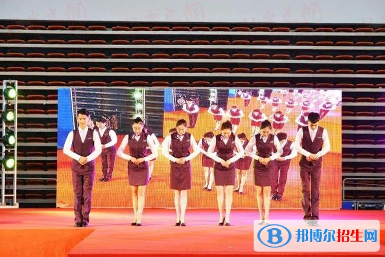青島酒店管理職業(yè)技術(shù)學(xué)院?jiǎn)握谐煽?jī)查詢(xún)時(shí)間