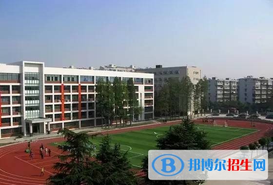 蘭州鐵路技師學院招生辦聯(lián)系電話