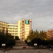 南部縣東壩鎮(zhèn)中學