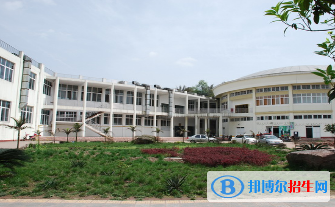 宜賓職業(yè)技術學院五年制大專招生辦聯(lián)系電話