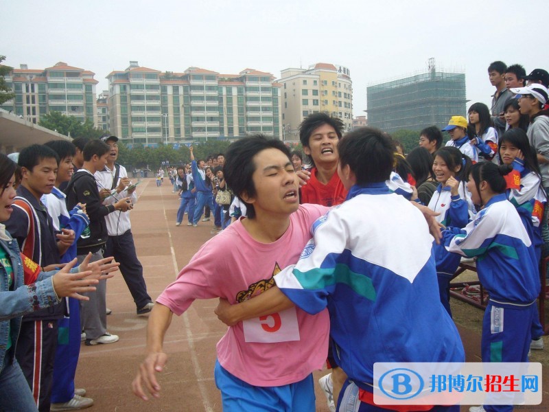 遵義中專學(xué)校考本科