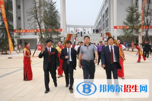 曲靖讀中專學(xué)校要高中畢業(yè)證嗎