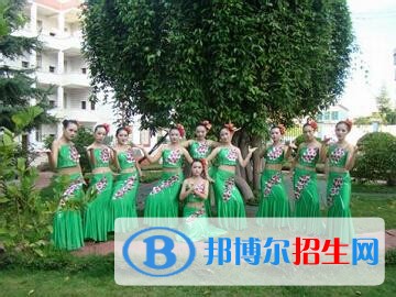 玉溪女生學什么中專學校好